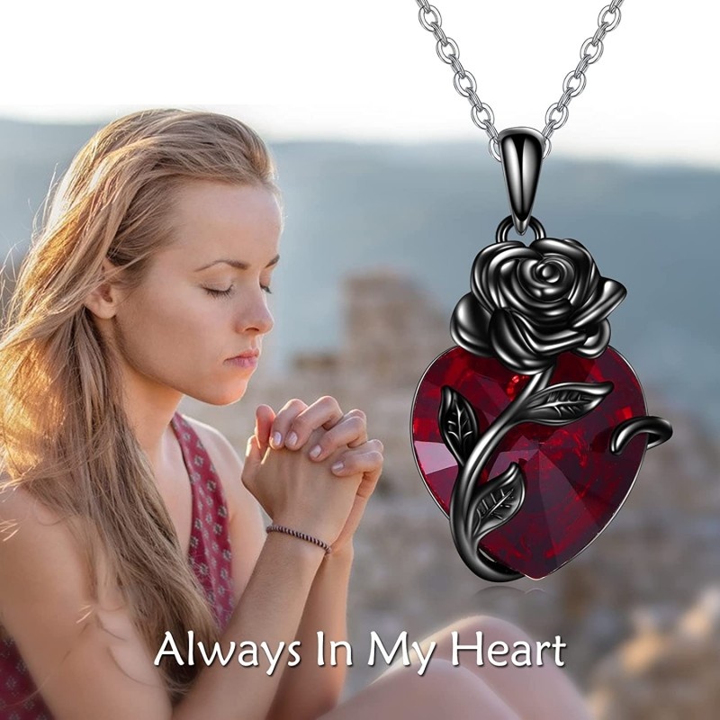 Heart-shaped Rose Necklace Jewelry Gift Christmas Valentine's Day Daily Casual Jewelry Gift
Heart-shaped Rose Necklace Jewelry Gift Christmas Valentine's Day Daily Casual Jewelry Gift