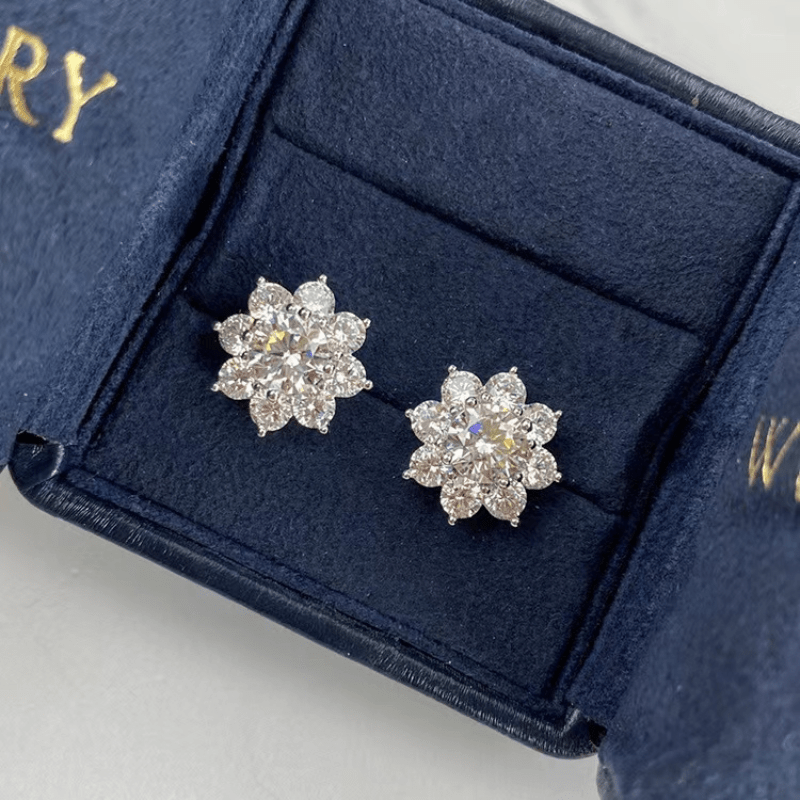 Boucles d'oreilles en moissanite Times Gem plaquées or blanc 18 carats, couleur D
Boucles d'oreilles en moissanite Times Gem plaquées or blanc 18 carats, couleur D