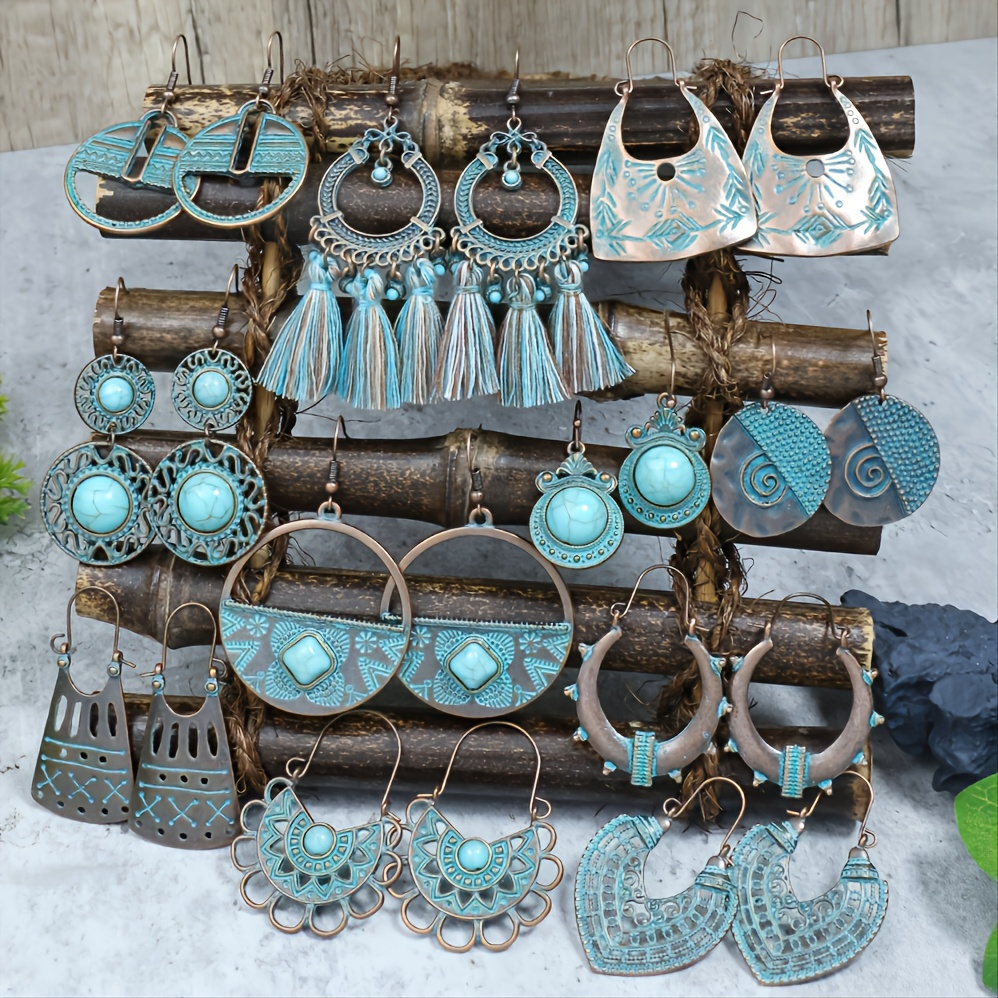 Retro Style Bronze Smeared Blue Series Set Round Hollow Peach-shaped Geometric Ethnic Style Pendant With Turquoise Embellishment U-shaped Ear Hook Hanging Mixed Style
Retro Style Bronze Smeared Blue Series Set Round Hollow Peach-shaped Geometric Ethnic Style Pendant With Turquoise Embellishment U-shaped Ear Hook Hanging Mixed Style