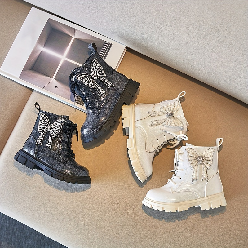 Trendy Elegant Butterfly Boots With Zipper For Girls, Lightweight Non Slip Boots For Indoor Outdoor Travel, Autumn And Winter
Trendy Elegant Butterfly Boots With Zipper For Girls, Lightweight Non Slip Boots For Indoor Outdoor Travel, Autumn And Winter