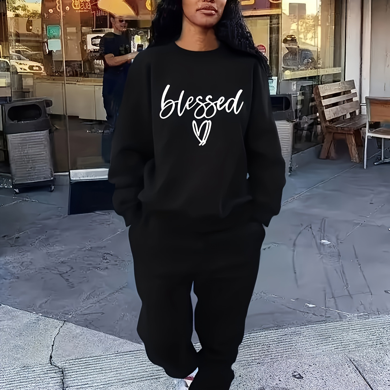 Plus Size Casual Outfits Set, Women's Plus Letter & Heart Print Long Sleeve Round Neck Sweatshirt & Joggers Outfits 2 Piece Set
Plus Size Casual Outfits Set, Women's Plus Letter & Heart Print Long Sleeve Round Neck Sweatshirt & Joggers Outfits 2 Piece Set