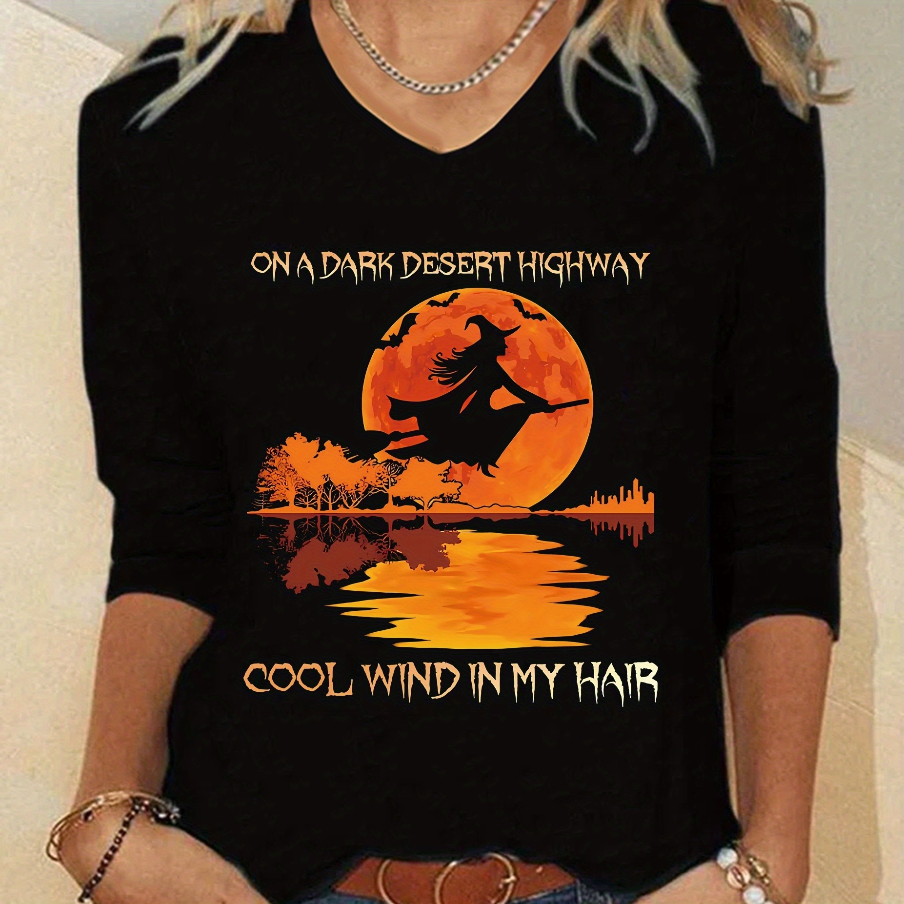 Plus Size Halloween Casual T-shirt, Women's Plus Graphic & Slogan Print Long Sleeve Round Neck Slight Stretch T-shirt
Plus Size Halloween Casual T-shirt, Women's Plus Graphic & Slogan Print Long Sleeve Round Neck Slight Stretch T-shirt