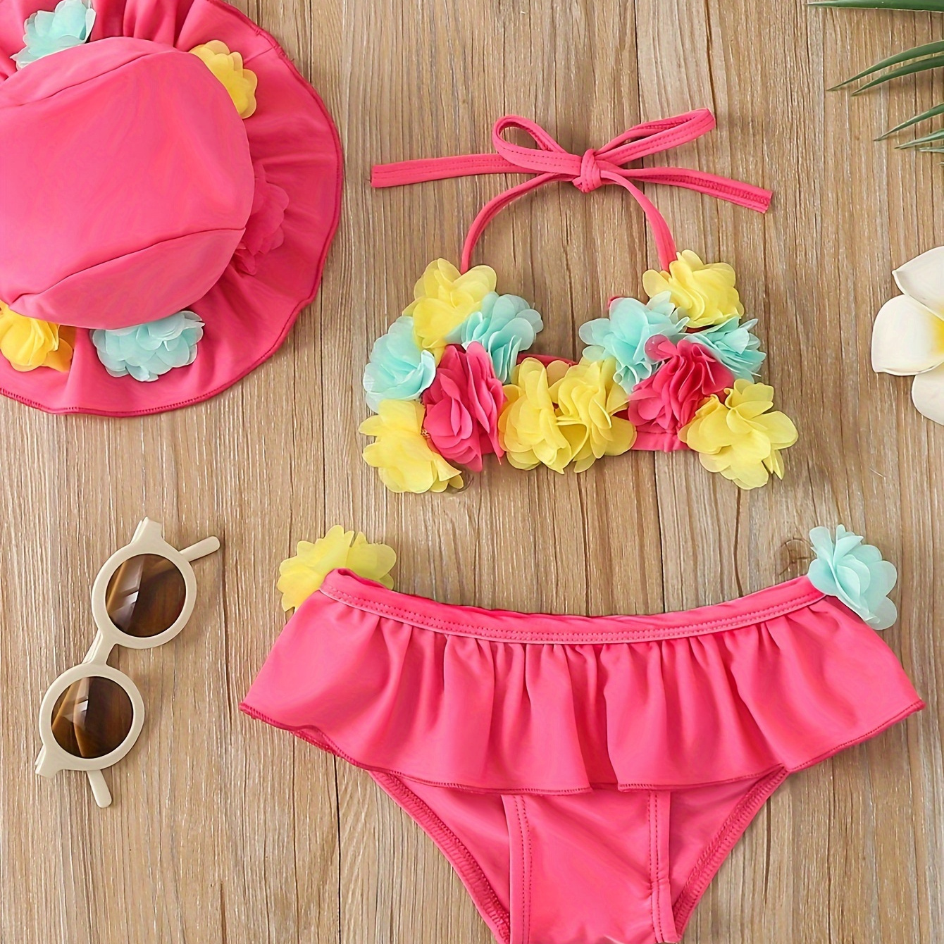 Infant Girls Three-piece Bathing Suit, Flower Halter Neck Swimming Tops, Bottoms And Sun Protection Cap
Infant Girls Three-piece Bathing Suit, Flower Halter Neck Swimming Tops, Bottoms And Sun Protection Cap