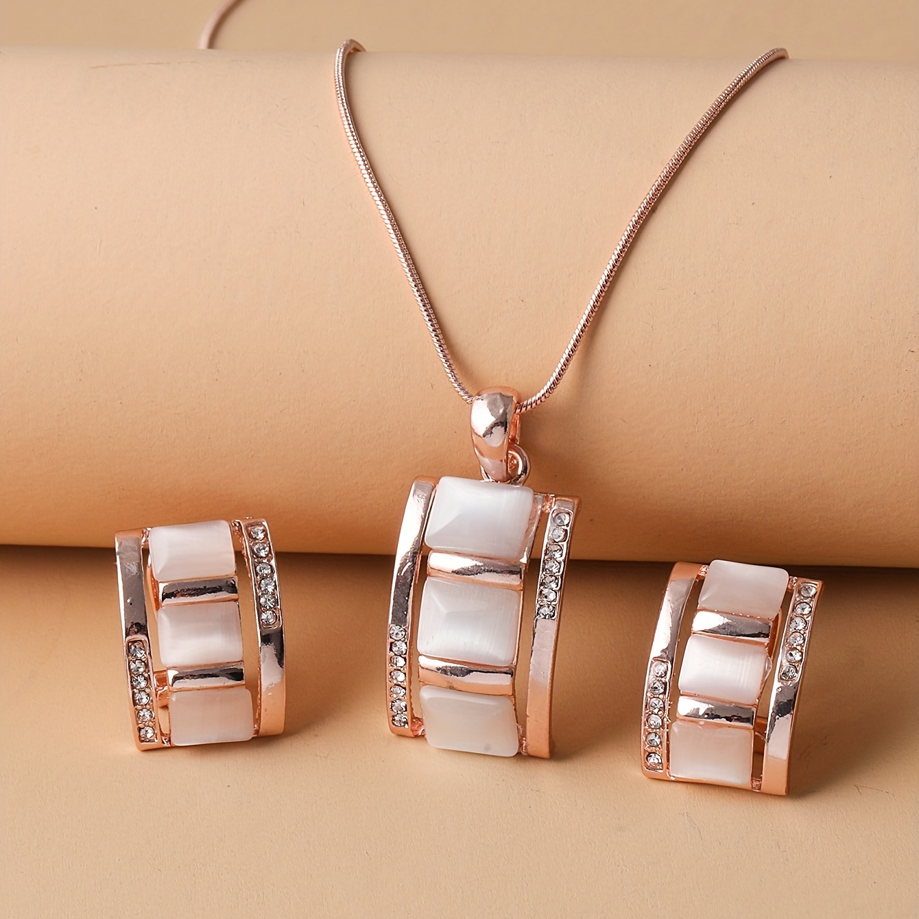 Ladies Rectangular Opal Necklace & Earrings Jewelry Set Rhinestone Gemstone Pendant Stud Earrings Jewelry Birthday Party Accessory Gift
Ladies Rectangular Opal Necklace & Earrings Jewelry Set Rhinestone Gemstone Pendant Stud Earrings Jewelry Birthday Party Accessory Gift