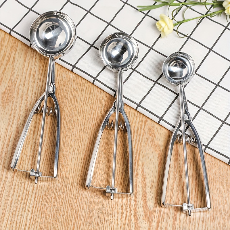1pc Cuillère À Glace En Acier Inoxydable, Pelle À Glace, Cuillère À Glace, Cuillère À Creuser La Glace, Outils de Cuisine
1pc Cuillère À Glace En Acier Inoxydable, Pelle À Glace, Cuillère À Glace, Cuillère À Creuser La Glace, Outils de Cuisine