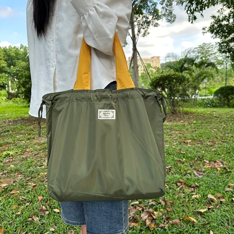 Sac de Courses Pliable À de Serrage, Sac Fourre- Portable Léger, Sac À Bandoulière À Grande Les Et Les
Sac de Courses Pliable À de Serrage, Sac Fourre- Portable Léger, Sac À Bandoulière À Grande Les Et Les