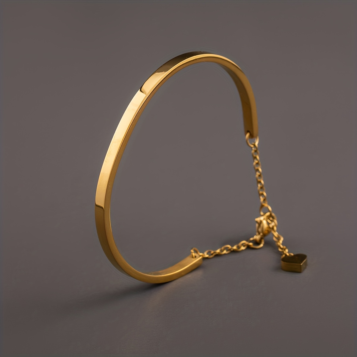 1pc Simple And Casual Stainless Steel Heart-shaped Pendant, With A Gold-plated Bracelet For Men And Women To Wear Daily
1pc Simple And Casual Stainless Steel Heart-shaped Pendant, With A Gold-plated Bracelet For Men And Women To Wear Daily