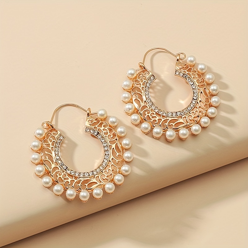 Faux Pearl Sparkling Rhinestone Decor Hollow Round Dangle Earrings Bohemian Elegant Style Alloy Jewelry Trendy Female Gift
Faux Pearl Sparkling Rhinestone Decor Hollow Round Dangle Earrings Bohemian Elegant Style Alloy Jewelry Trendy Female Gift