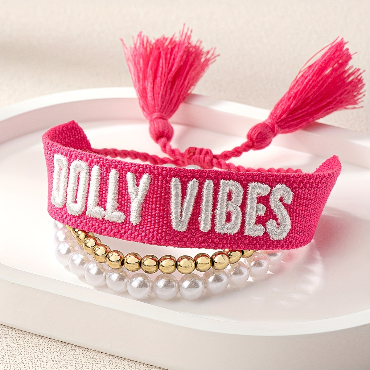 3pcs Tassel Pendant Bracelet Set Embroidered Letter Hand Jewelry Set For Women Daily Wear
3pcs Tassel Pendant Bracelet Set Embroidered Letter Hand Jewelry Set For Women Daily Wear