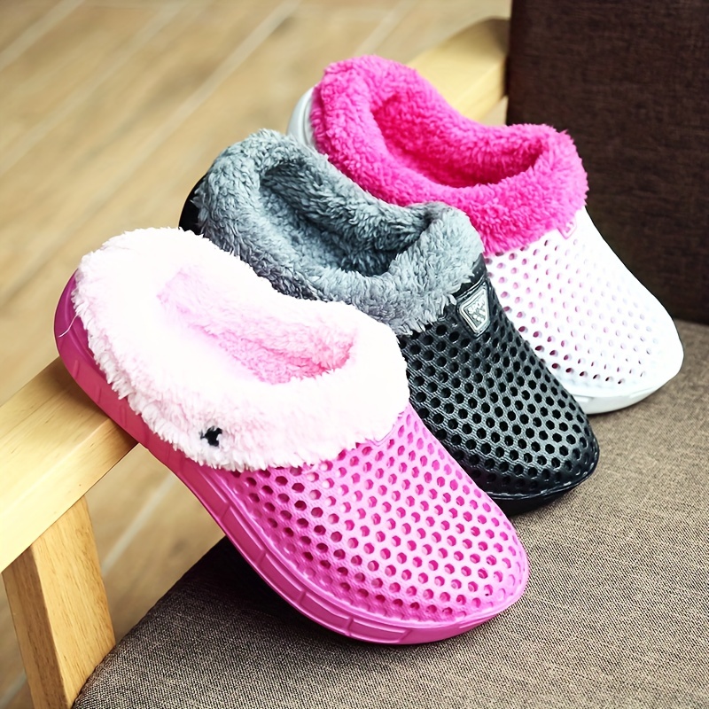 Winter Plush Lined Slippers, Hollow Out Closed Toe Slip On Flat Shoes, Cozy & Warm Indoor Floor Slippers
Winter Plush Lined Slippers, Hollow Out Closed Toe Slip On Flat Shoes, Cozy & Warm Indoor Floor Slippers