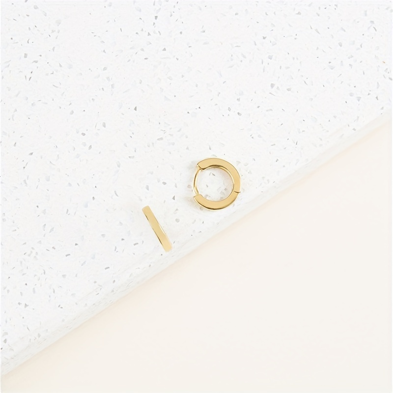 Plain Circle Hoop Earrings Simple Leisure Temperament Copper 14k Plated Material Suitable For Any Occasion Delicate Gift For Women Girls
Plain Circle Hoop Earrings Simple Leisure Temperament Copper 14k Plated Material Suitable For Any Occasion Delicate Gift For Women Girls