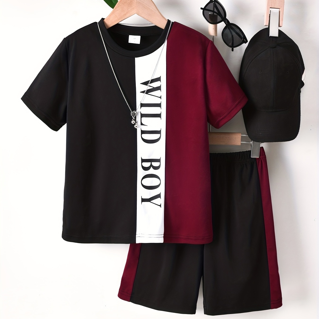 Boys Casual Trendy Street Style Color Block T-shirt & Shorts Set For Summer Holiday
Boys Casual Trendy Street Style Color Block T-shirt & Shorts Set For Summer Holiday