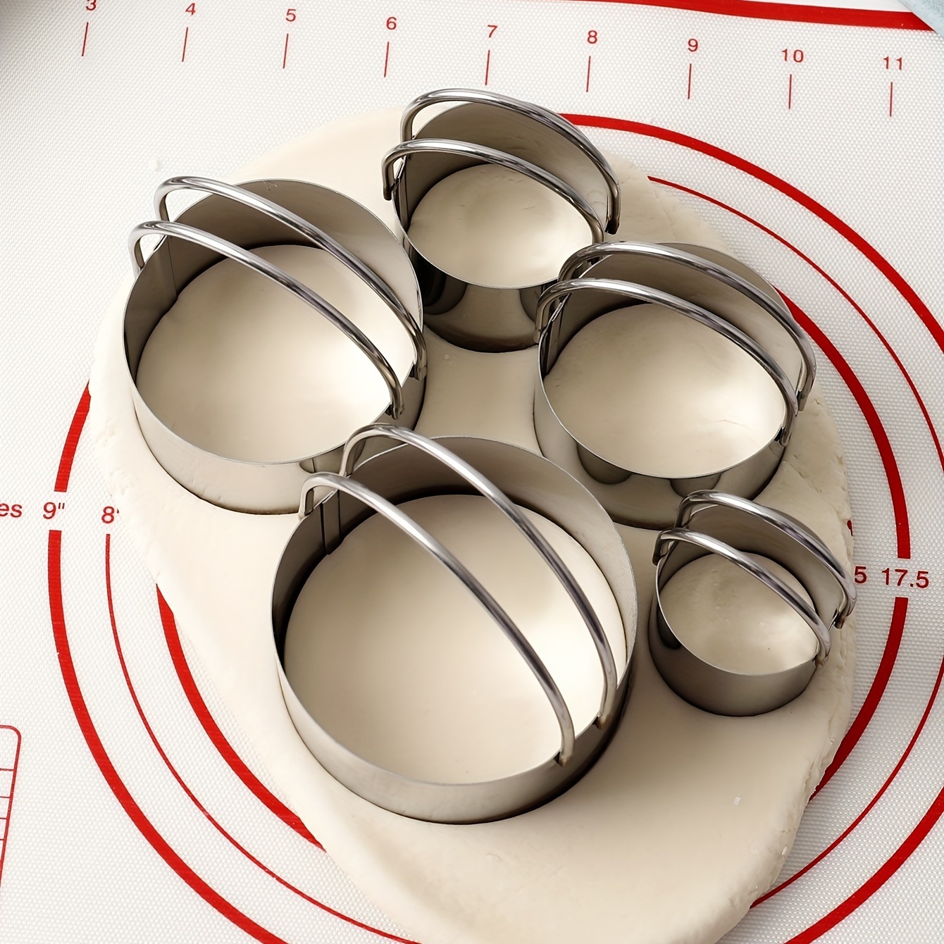 5pcs Stainless Steel Cookie Cutter Set - Biscuits & Sandwiches, 430s/s Material, Assorted Sizes (a: 2.9"x3.2", B: 2.5"x3.1", C: 2.5"x2.5"), 0.25mm - Ideal Baking Tools For Home Kitchen
5pcs Stainless Steel Cookie Cutter Set - Biscuits & Sandwiches, 430s/s Material, Assorted Sizes (a: 2.9"x3.2", B: 2.5"x3.1", C: 2.5"x2.5"), 0.25mm - Ideal Baking Tools For Home Kitchen