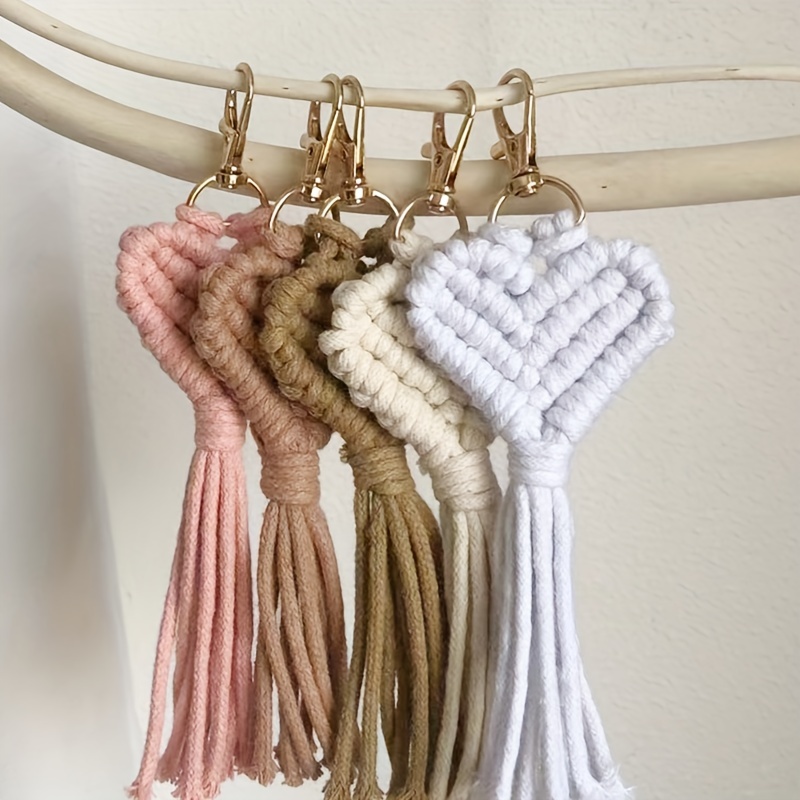 - en macramé en de cœur, - tissé , anneau sac à , sac à dos, breloque voiture, pendentif suspendu, cadeau
- en macramé en de cœur, - tissé , anneau sac à , sac à dos, breloque voiture, pendentif suspendu, cadeau