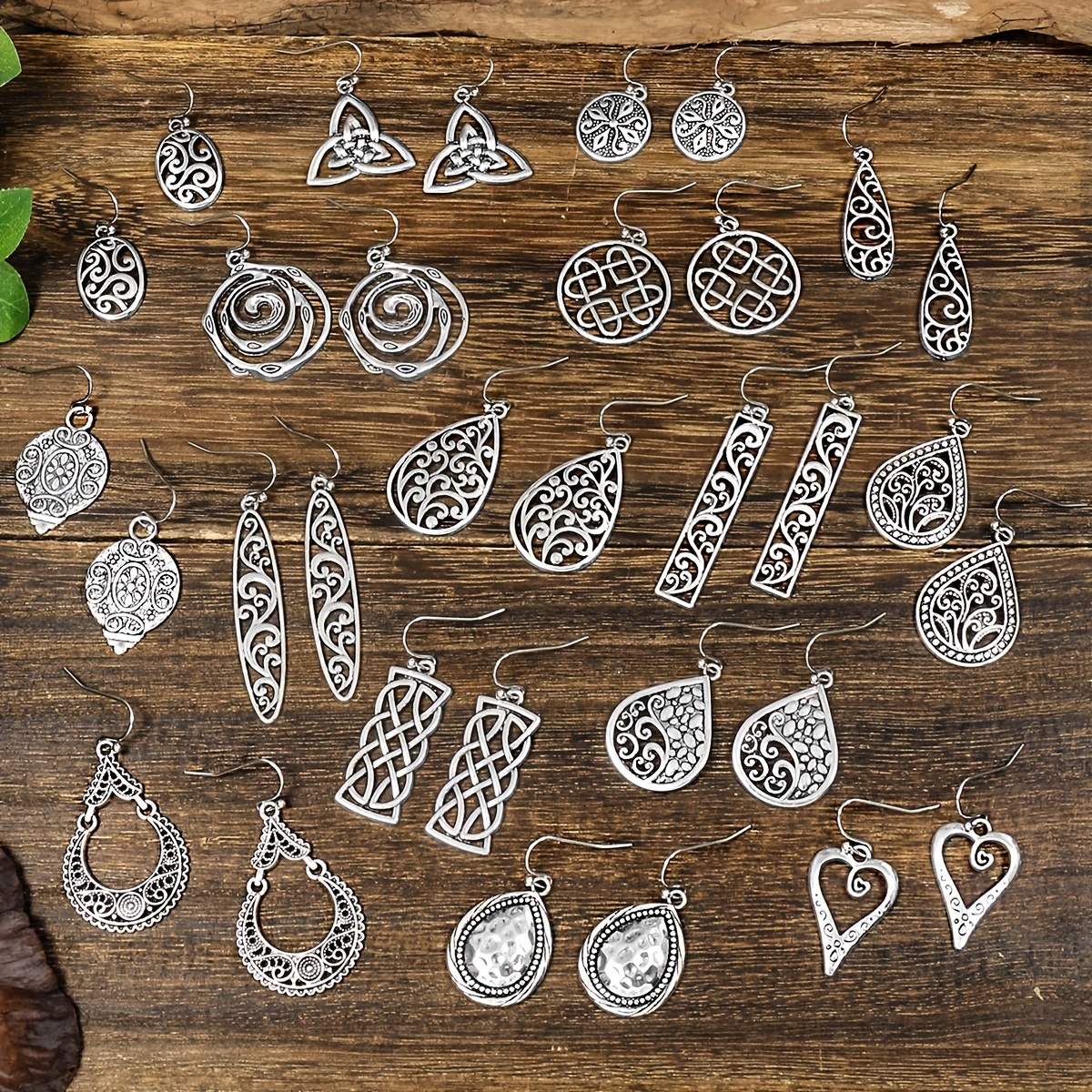 

16 Pairs/ Set Vintage Carved Pattern Silvery Dangle Earrings Retro Ethnic Style Zinc Alloy Jewelry Delicate Female Gift