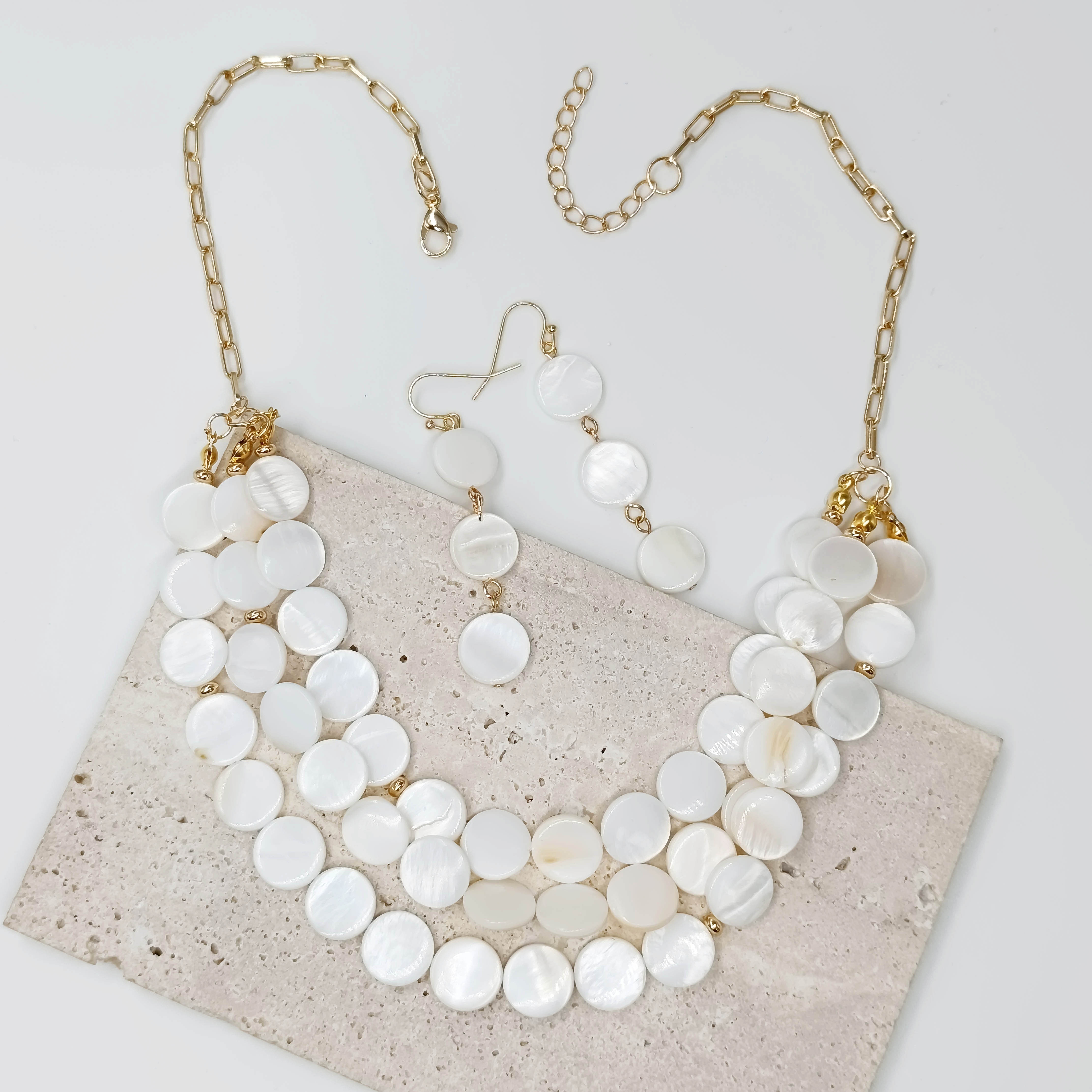 3pcs Handmade Earrings Plus Necklace Boho Style Jewelry Set Multi Layer Design Made Of Natural Shell Match Daily Outfits
3pcs Handmade Earrings Plus Necklace Boho Style Jewelry Set Multi Layer Design Made Of Natural Shell Match Daily Outfits
