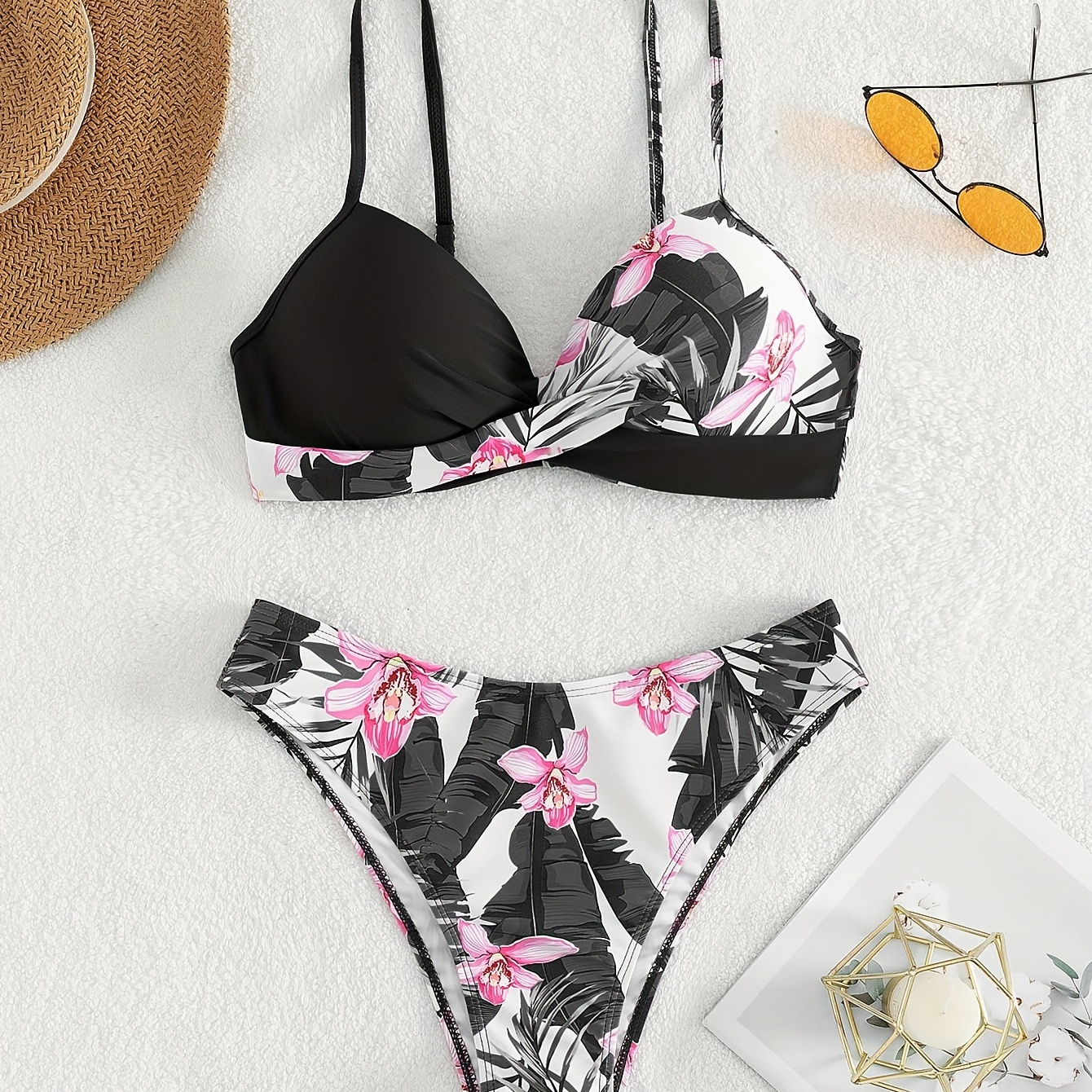 Floral Print Black Patchwork V Neck 2 Piece Set Bikini, Spaghetti Strap Ruched High Cut Swimsuits, Women's Swimwear & Clothing
Floral Print Black Patchwork V Neck 2 Piece Set Bikini, Spaghetti Strap Ruched High Cut Swimsuits, Women's Swimwear & Clothing