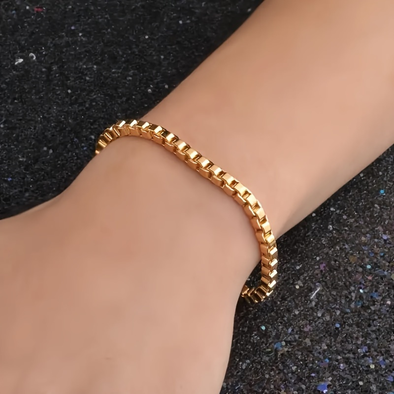 1 Pc Golden Chain Bracelet Copper Plated Jewelry Elegant Sexy Style For Women Summer Daily Hand Chain
1 Pc Golden Chain Bracelet Copper Plated Jewelry Elegant Sexy Style For Women Summer Daily Hand Chain
