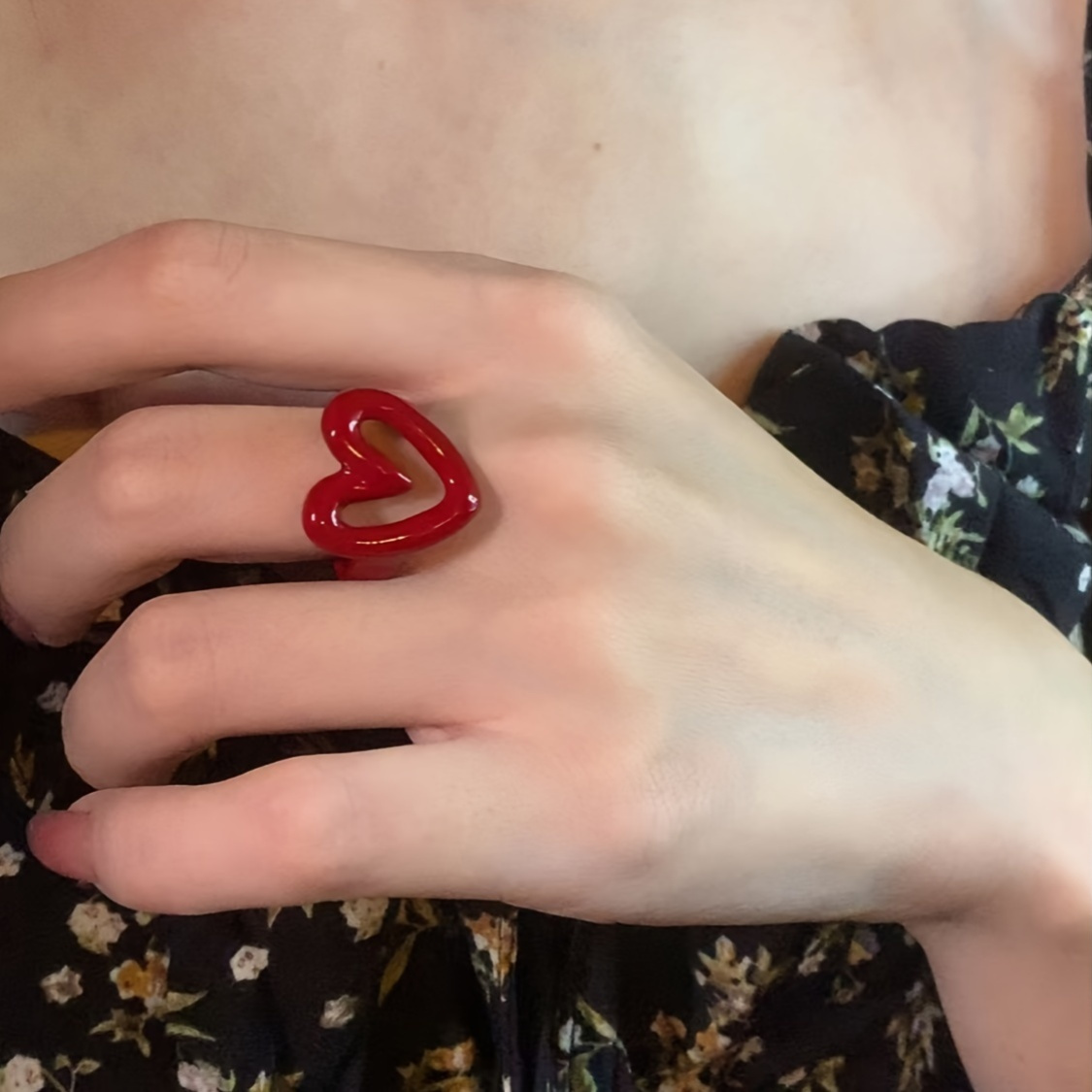 Ladies' Elegant Heart-shaped , Resin Material, No , Suitable For , Universal In All - Fashion Accessories
Ladies' Elegant Heart-shaped , Resin Material, No , Suitable For , Universal In All - Fashion Accessories