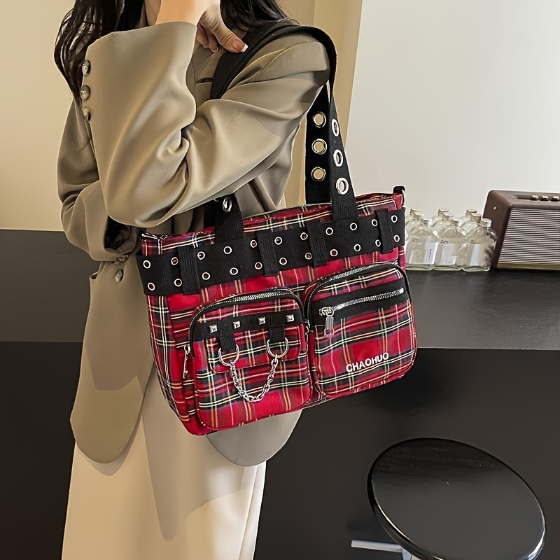 Women' Tote Bag, Durable Canvas Shoulder Bag With Studded Detail, Classic Plaid Pattern, Black, Adjustable Strap, Zippered Pockets, Polyester Lining, Only, , No Print, Oil-
Women' Tote Bag, Durable Canvas Shoulder Bag With Studded Detail, Classic Plaid Pattern, Black, Adjustable Strap, Zippered Pockets, Polyester Lining, Only, , No Print, Oil-