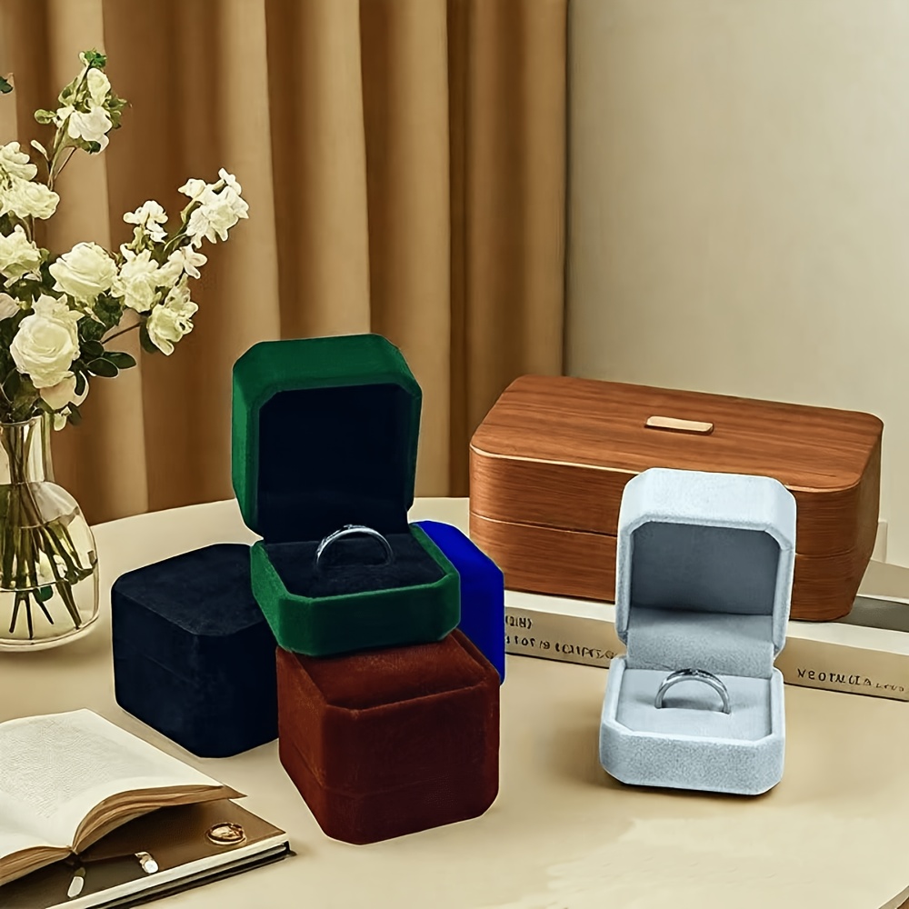 Elegant Velvet Jewelry Box For Rings, Earrings & Pendants - Ideal For Weddings, Proposals & Mother's Day Gifts
Elegant Velvet Jewelry Box For Rings, Earrings & Pendants - Ideal For Weddings, Proposals & Mother's Day Gifts