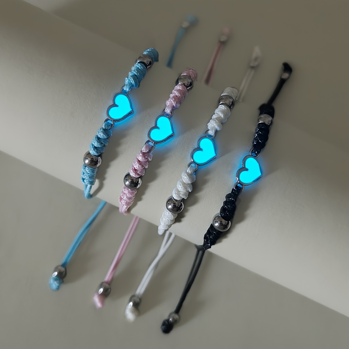 4-pack -the- Charm , Handmade Woven Fashion Sister Bracelet Set, Simple , Gift For Daily & , Valentine's Day Suitable
4-pack -the- Charm , Handmade Woven Fashion Sister Bracelet Set, Simple , Gift For Daily & , Valentine's Day Suitable