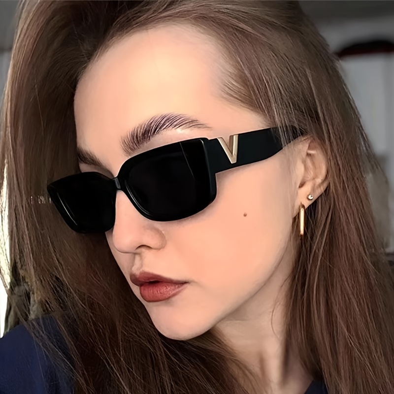 -colored Square Fashion Glasses With "v" - & Lens, Ideal For Fishing & Photography
-colored Square Fashion Glasses With "v" - & Lens, Ideal For Fishing & Photography