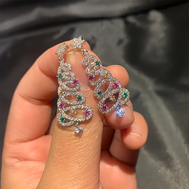 Christmas Tree Tassel Earrings With Sparkling Rhinestones - Cute & Simple Hollow-out Design, Holiday Parties
Christmas Tree Tassel Earrings With Sparkling Rhinestones - Cute & Simple Hollow-out Design, Holiday Parties