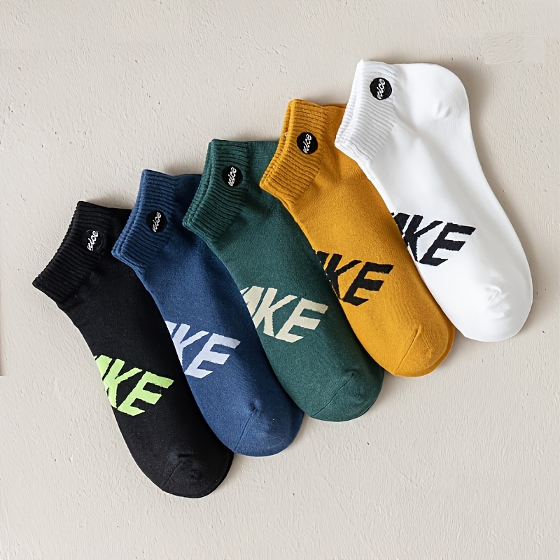 5 Pairs Of Men's Solid Colour Letter Print Ankle Socks, Comfy Breathable Casual Soft & Elastic Socks, Spring & Summer
5 Pairs Of Men's Solid Colour Letter Print Ankle Socks, Comfy Breathable Casual Soft & Elastic Socks, Spring & Summer