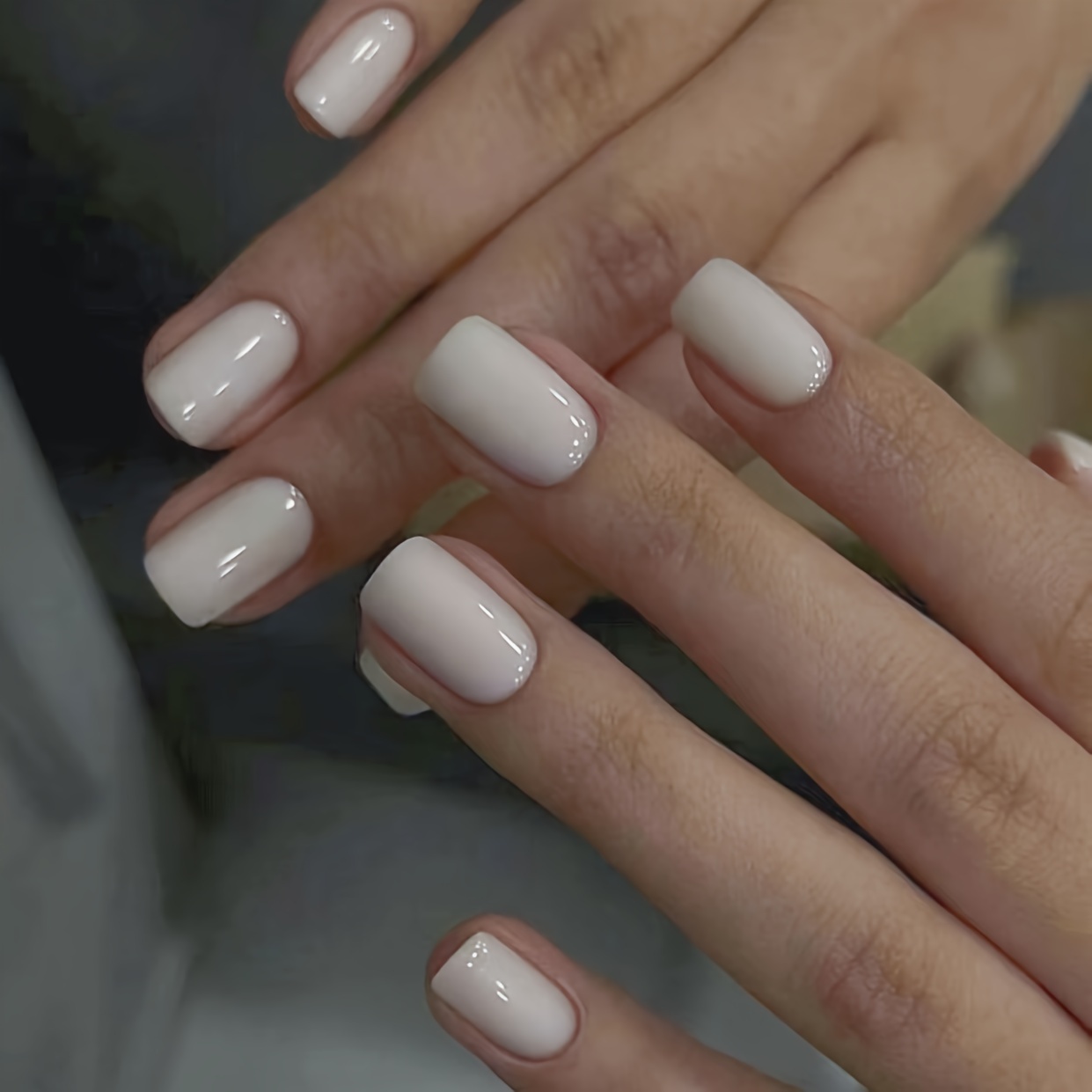 24pcs Elegant Gray-white Oval Press-on Nails Set - Short, , Solid Color With Jelly Adhesive & Nail File Included - Ideal For Women & Girls' And , Cute Nails
24pcs Elegant Gray-white Oval Press-on Nails Set - Short, , Solid Color With Jelly Adhesive & Nail File Included - Ideal For Women & Girls' And , Cute Nails