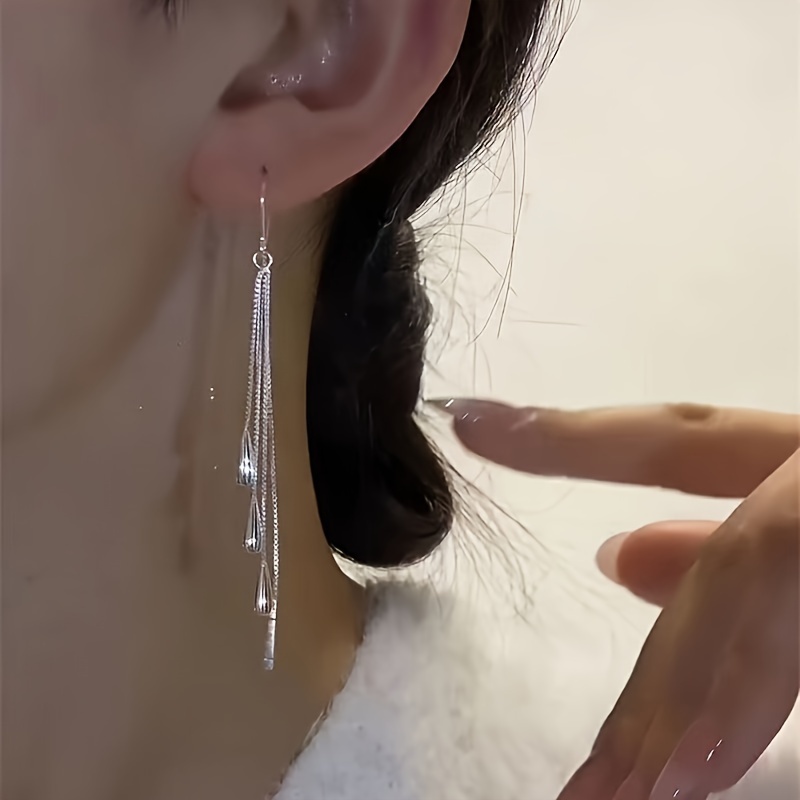 1pc Vintage Elegant Copper Drop Tassel Earrings, 925 Sterling Silver Ear Needle, Non-feather Dangle Earrings, For Women, With Ideal For & Christmas Holiday Gift
1pc Vintage Elegant Copper Drop Tassel Earrings, 925 Sterling Silver Ear Needle, Non-feather Dangle Earrings, For Women, With Ideal For & Christmas Holiday Gift