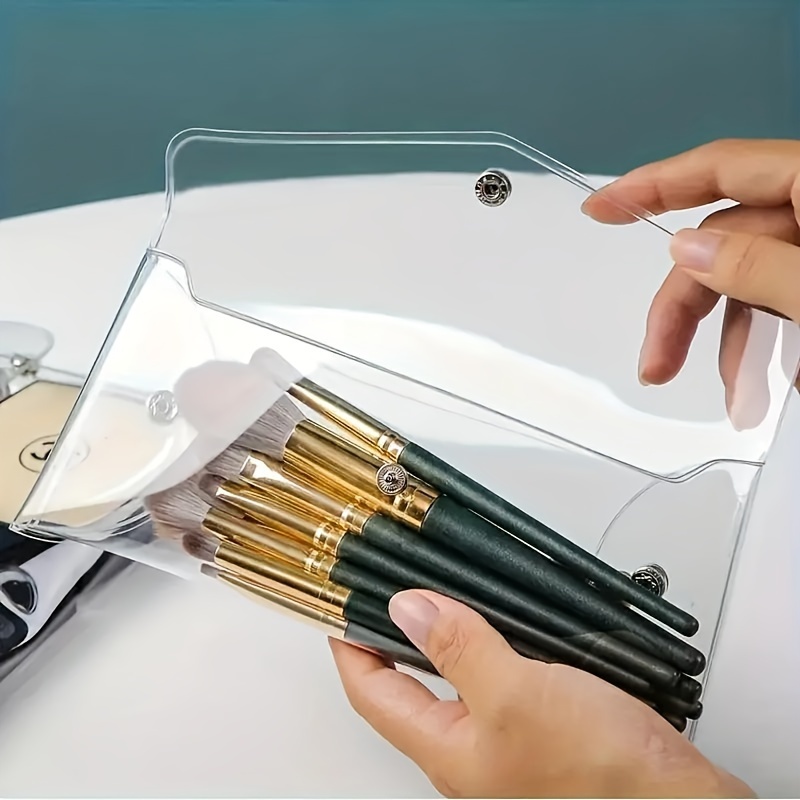 1pc Transparent Pvc Cosmetic Bag - Portable Travel Makeup Brush Pouch, Unscented Clear Organizer Case For Beauty Accessories
1pc Transparent Pvc Cosmetic Bag - Portable Travel Makeup Brush Pouch, Unscented Clear Organizer Case For Beauty Accessories