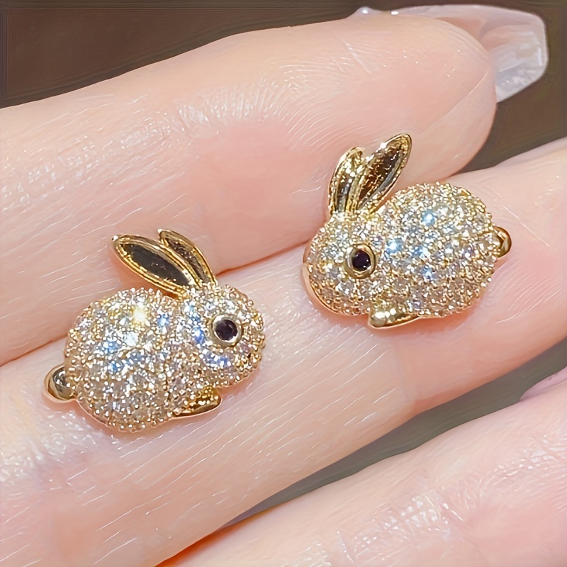 A Stylish Birthday Gift Of A Cute And Creative Rabbit Design Zirconia Earrings For Women's Daily Vacation And Casual Party Outfits To Give To A Friend.
A Stylish Birthday Gift Of A Cute And Creative Rabbit Design Zirconia Earrings For Women's Daily Vacation And Casual Party Outfits To Give To A Friend.