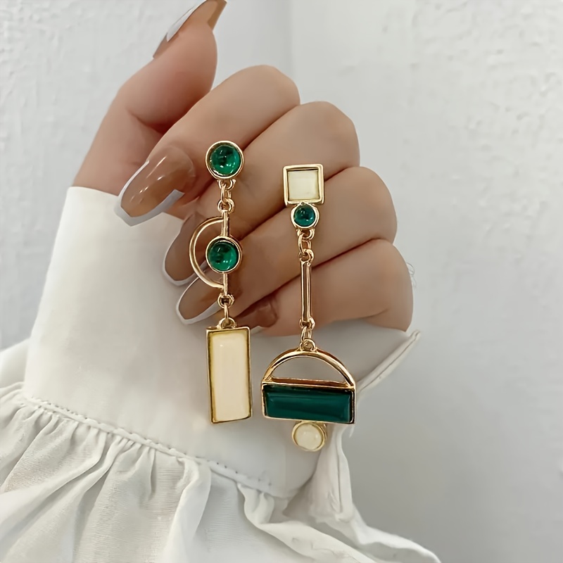 1 Pair Creative Women's Geometric Pendant Resin Jewelry, Very Suitable As A Gift For Bride And Bridesmaids
1 Pair Creative Women's Geometric Pendant Resin Jewelry, Very Suitable As A Gift For Bride And Bridesmaids