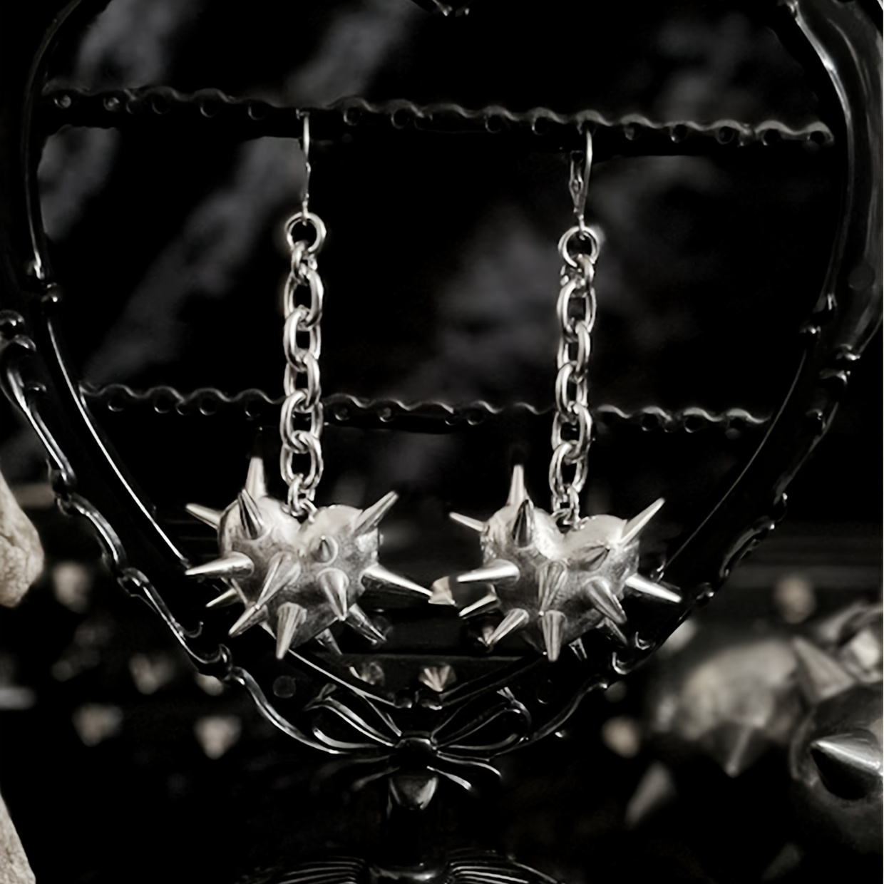 Fashionable Punk Dark Gothic Cool Spicy Love Thorn Syringe-shaped Earrings Ear Accessories Ear Clips For Women
Fashionable Punk Dark Gothic Cool Spicy Love Thorn Syringe-shaped Earrings Ear Accessories Ear Clips For Women
