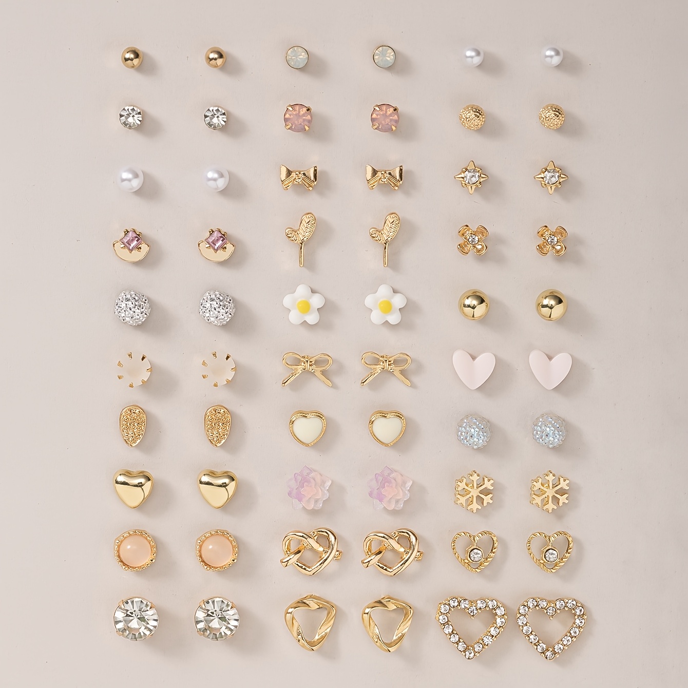 1 Set Of 60pcs Fashion Cute Metal Small Earrings Set Resin Flowers Rhinestones Leaf Bows Women Can Jewelry Holiday Gifts Multi-piece Set
1 Set Of 60pcs Fashion Cute Metal Small Earrings Set Resin Flowers Rhinestones Leaf Bows Women Can Jewelry Holiday Gifts Multi-piece Set