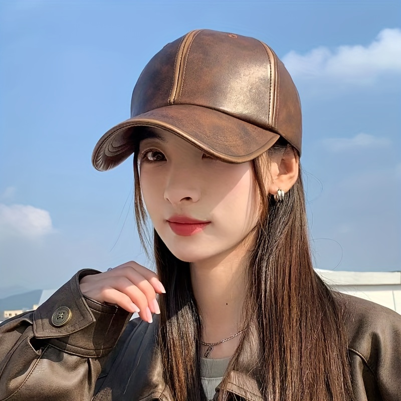 Casquette de baseball en cuir PU pour femmes, réglable en simili cuir, délavée vintage, mode coréenne, accessoire décontracté, respirant, taille unique.
Casquette de baseball en cuir PU pour femmes, réglable en simili cuir, délavée vintage, mode coréenne, accessoire décontracté, respirant, taille unique.