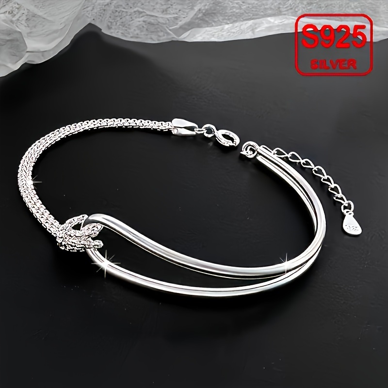 1pc Elegant Vintage Style 925 Sterling Silver Bracelet For Women, Fashionable Accessory, Suitable For And , Gift Box Included
1pc Elegant Vintage Style 925 Sterling Silver Bracelet For Women, Fashionable Accessory, Suitable For And , Gift Box Included