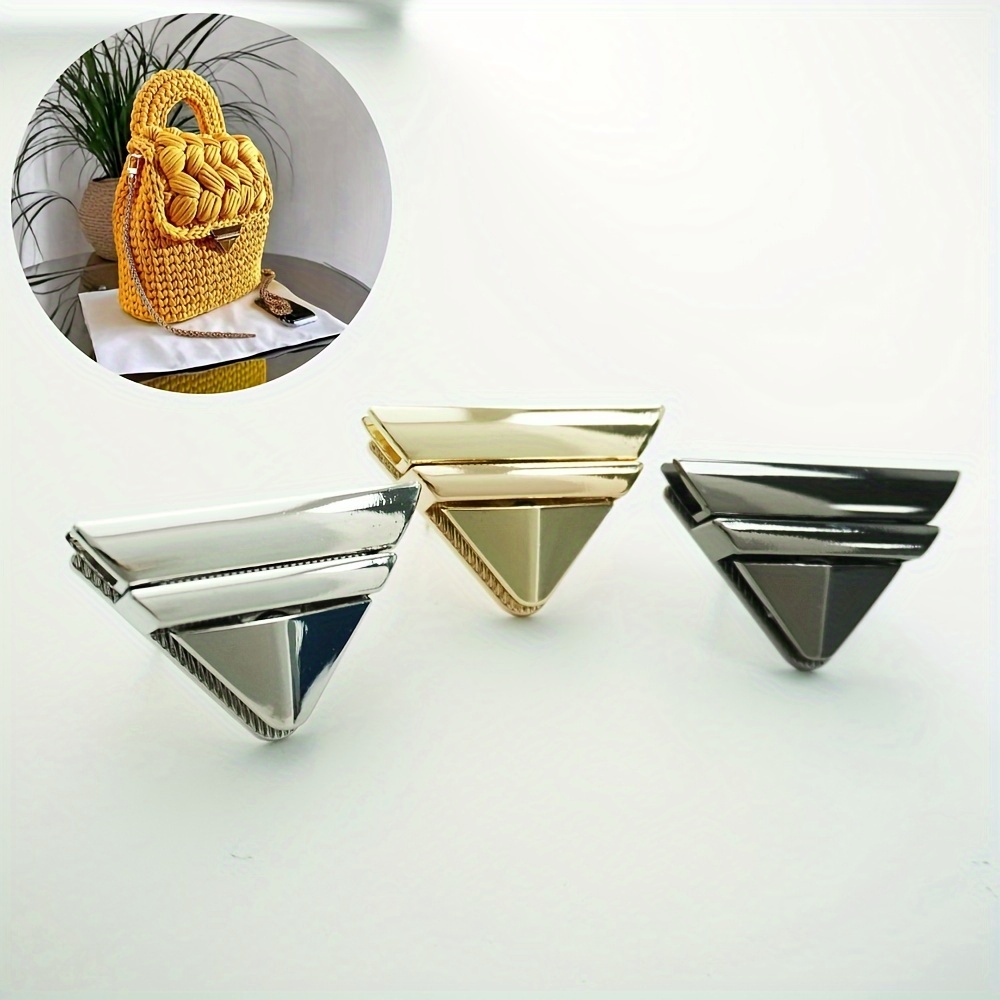 1pc Metal Triangle Leather Craft Women Bag Handbag Shoulder Bag Purse Fashion Switch Lock Clasp Diy Hardware
1pc Metal Triangle Leather Craft Women Bag Handbag Shoulder Bag Purse Fashion Switch Lock Clasp Diy Hardware