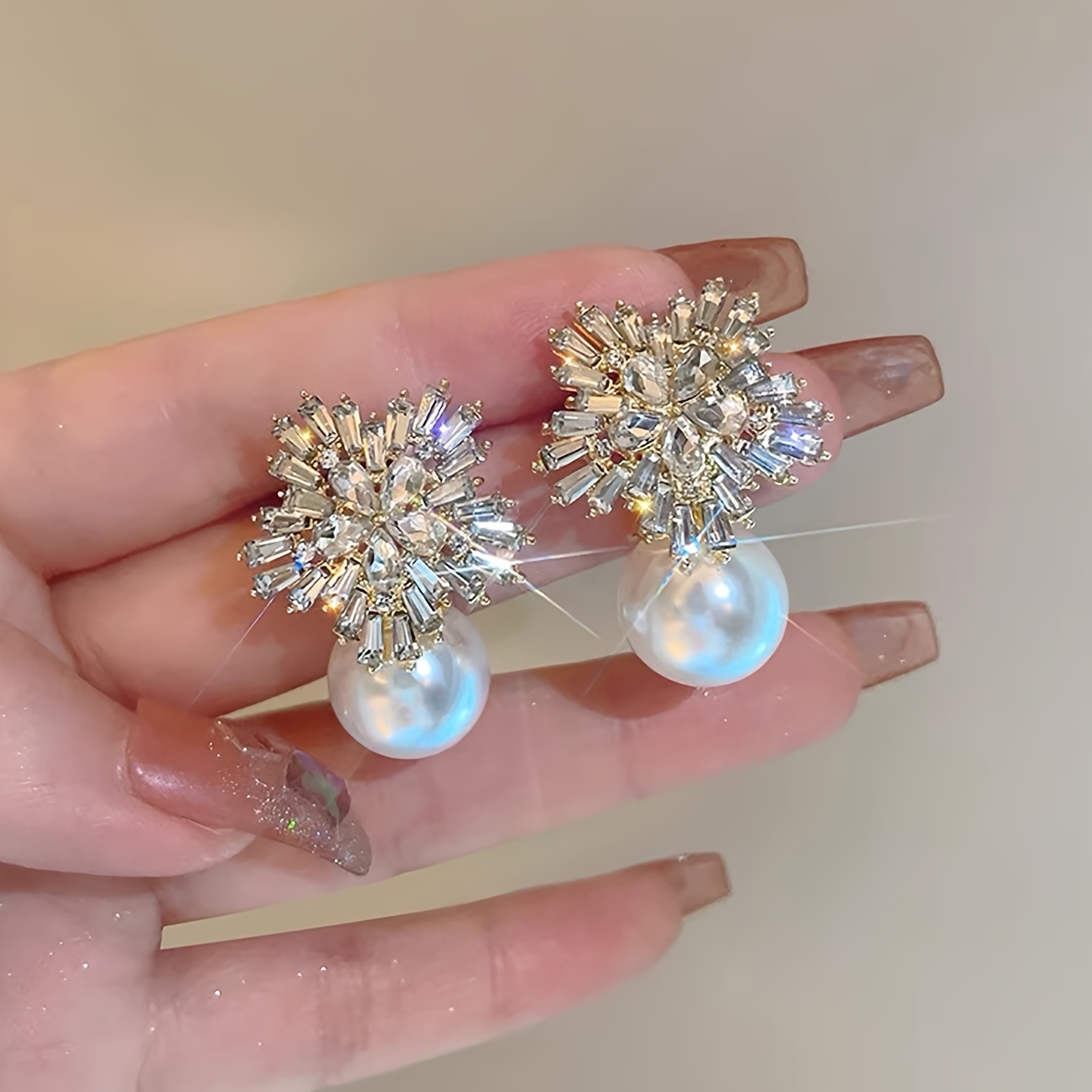 1 Pair Elegant Luxury Earrings, Zinc Alloy With 925 Sterling , Glass Crystal , Artificial Pearl Drop, For Daily & Party , Wear
1 Pair Elegant Luxury Earrings, Zinc Alloy With 925 Sterling , Glass Crystal , Artificial Pearl Drop, For Daily & Party , Wear