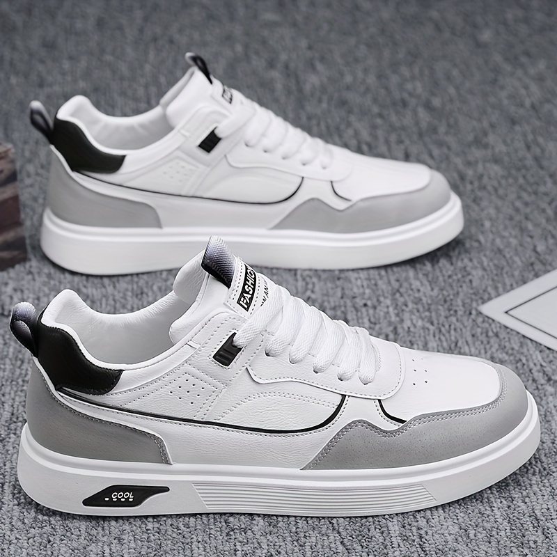 Chaussures de skateboard casual pour hommes - Sneakers à lacets à couleur unie, basse toiture en PU, tout saison, bout rond, semelle en PVC, doublure en tissu, pour porter tous les jours
Chaussures de skateboard casual pour hommes - Sneakers à lacets à couleur unie, basse toiture en PU, tout saison, bout rond, semelle en PVC, doublure en tissu, pour porter tous les jours