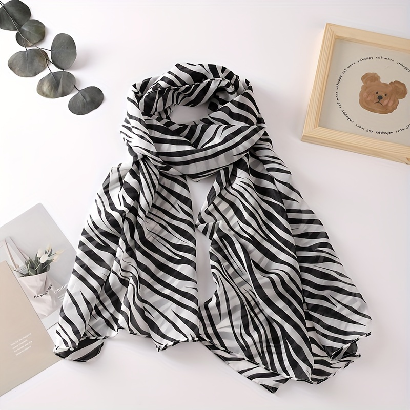 1pc Chiffon Long Scarf With Classic Animal Print, Lightweight Summer Thin Breathable Shawl For Sun Protection, Elegant Mature Style Travel Scarf
1pc Chiffon Long Scarf With Classic Animal Print, Lightweight Summer Thin Breathable Shawl For Sun Protection, Elegant Mature Style Travel Scarf