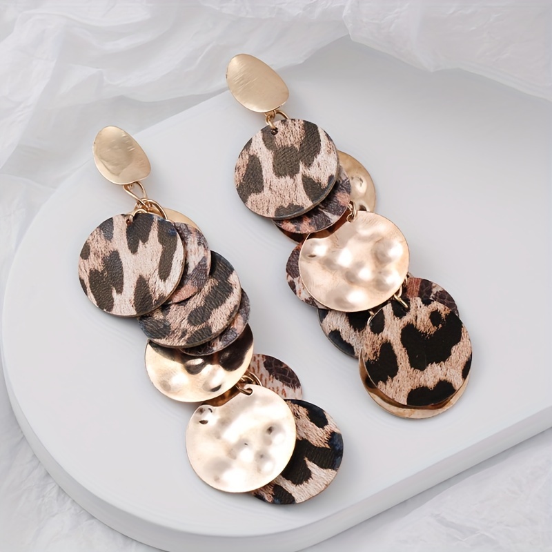 Vintage Elegant Alloy Leopard Print Dangle Earrings - Perfect For Parties, Holidays, And Valentine's Day Gifts - Suitable For All Seasons
Vintage Elegant Alloy Leopard Print Dangle Earrings - Perfect For Parties, Holidays, And Valentine's Day Gifts - Suitable For All Seasons