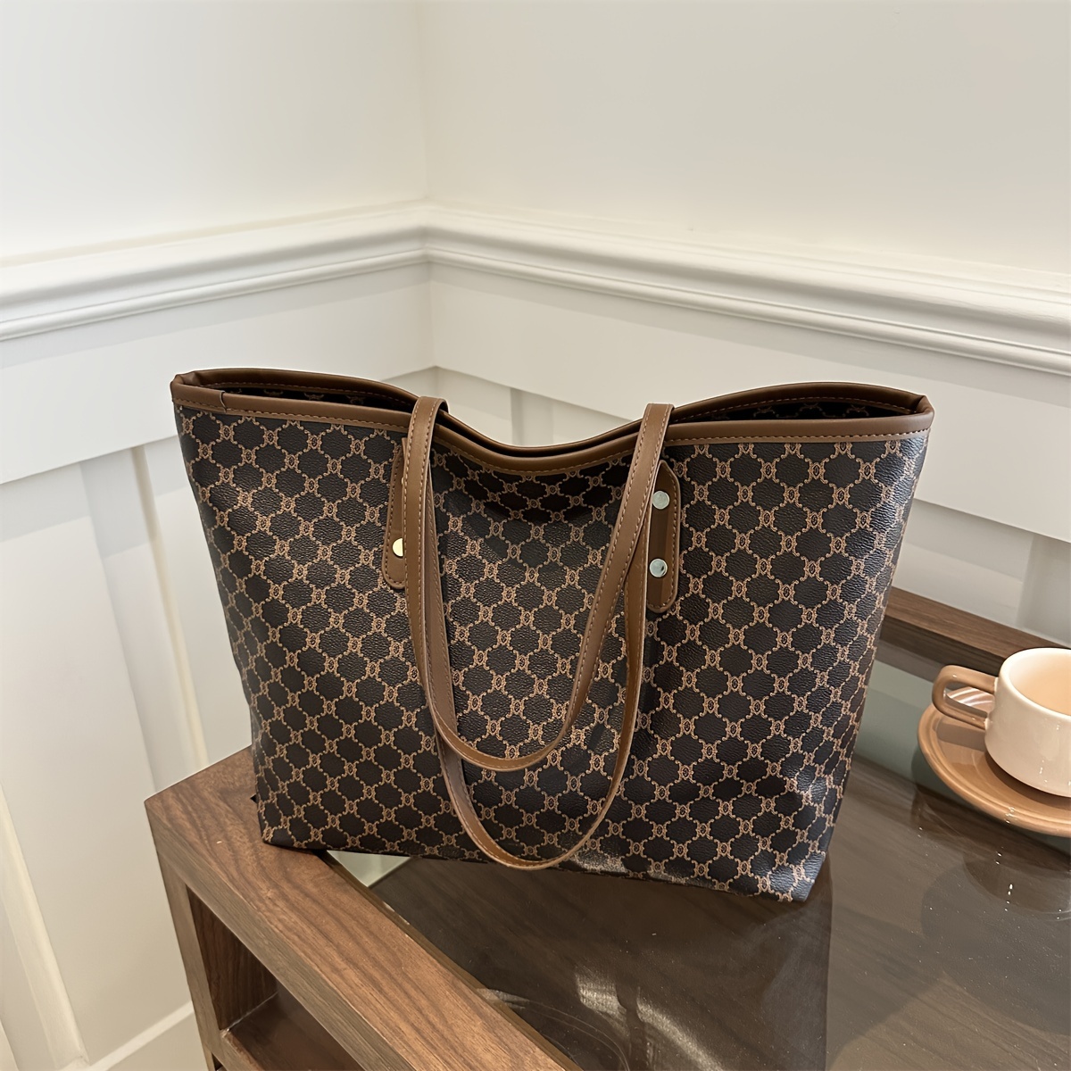 1pc Pu Leather Tote Bag, Large Capacity Casual Style Handbag, Versatile Shoulder For Work & Everyday Use
1pc Pu Leather Tote Bag, Large Capacity Casual Style Handbag, Versatile Shoulder For Work & Everyday Use