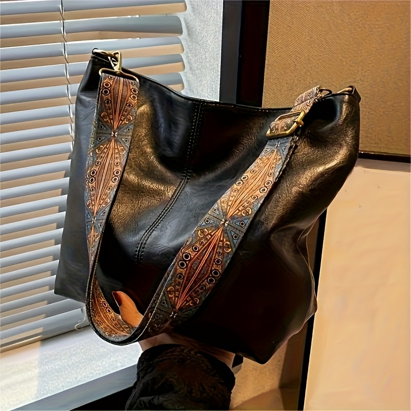 Bohemian Style Large Capacity Women's Shoulder Bag, Vintage Wide Strap Crossbody Bag, Casual Commuting Bag
Bohemian Style Large Capacity Women's Shoulder Bag, Vintage Wide Strap Crossbody Bag, Casual Commuting Bag