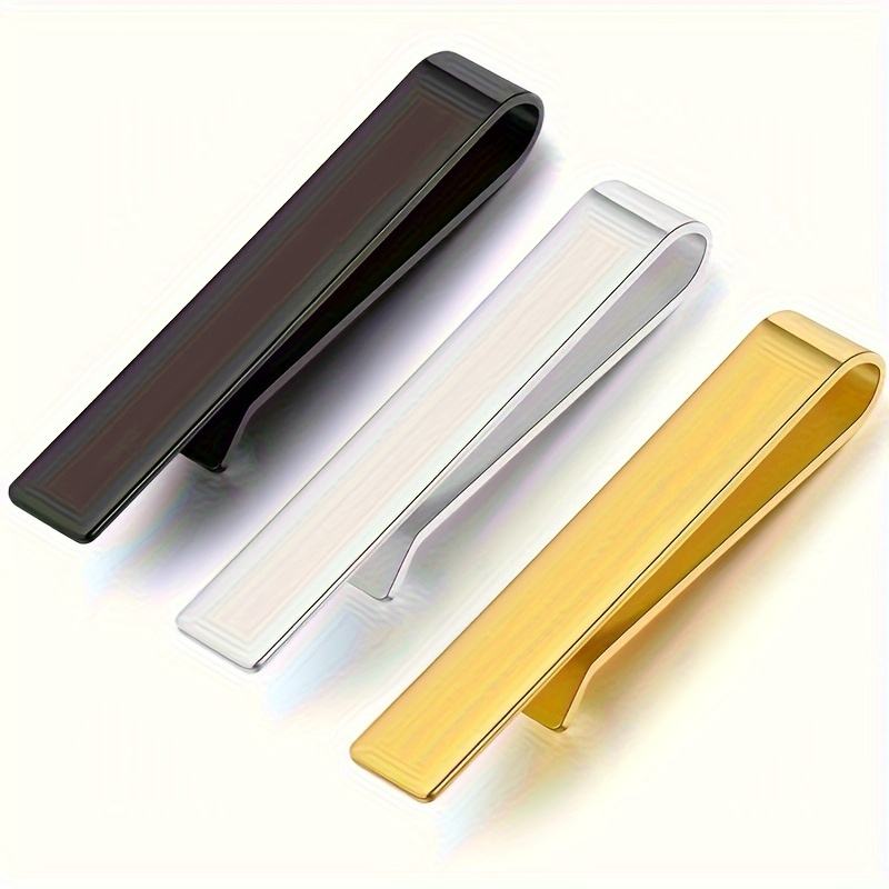 A Stylish Silvery Tie Clip Made Of Stainless Steel For Men, A Perfect For A Black Tie Accessory For Business Occasions.
A Stylish Silvery Tie Clip Made Of Stainless Steel For Men, A Perfect For A Black Tie Accessory For Business Occasions.