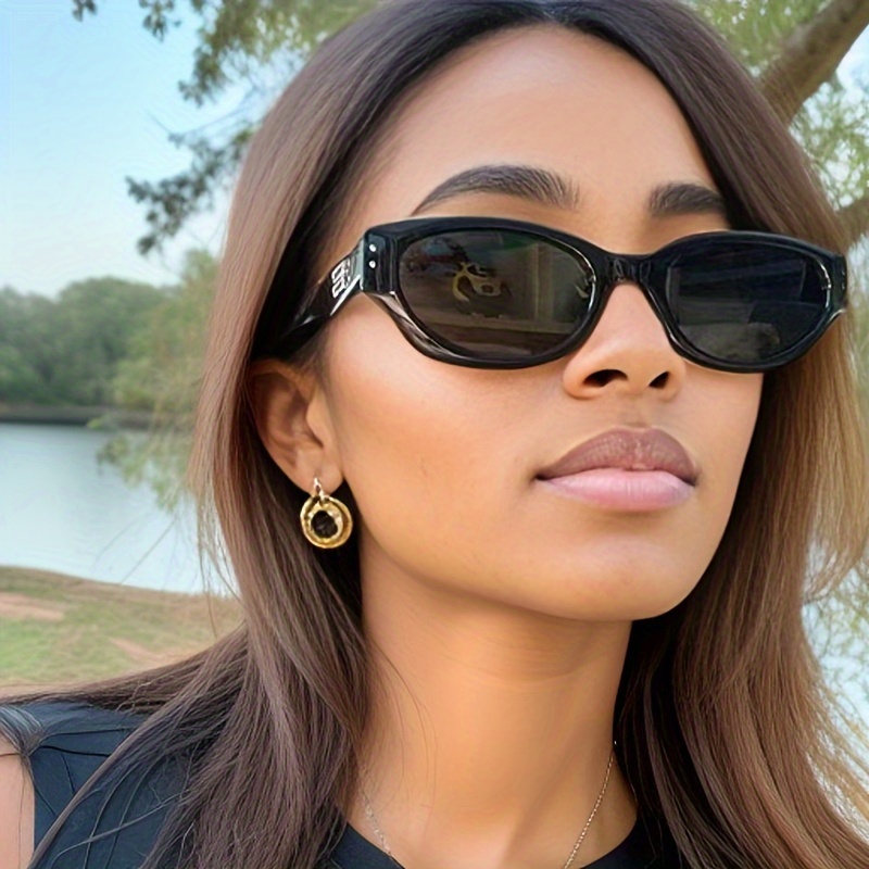 Retro Cat Eye Fashion Glasses For Women Anti Glare Sun Shades For Daily Decoration And Use
Retro Cat Eye Fashion Glasses For Women Anti Glare Sun Shades For Daily Decoration And Use