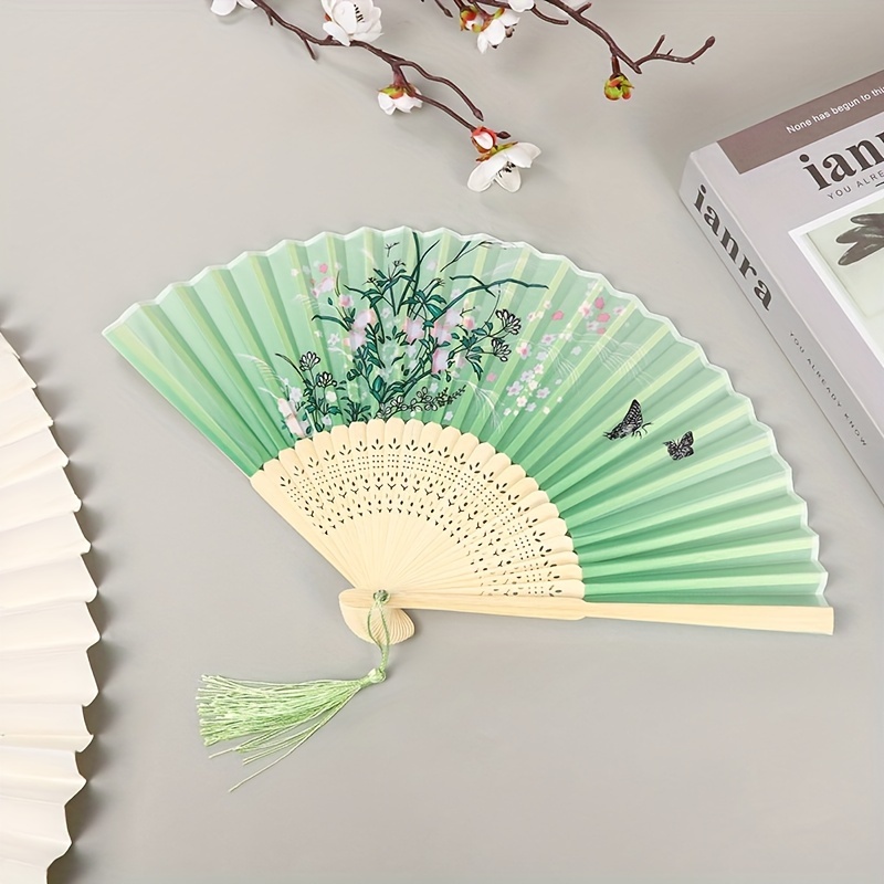 Chinese Style Flower Printed Folding Fan Vintage Handheld Fan Elegant Accessories For Women And Daily Use
Chinese Style Flower Printed Folding Fan Vintage Handheld Fan Elegant Accessories For Women And Daily Use