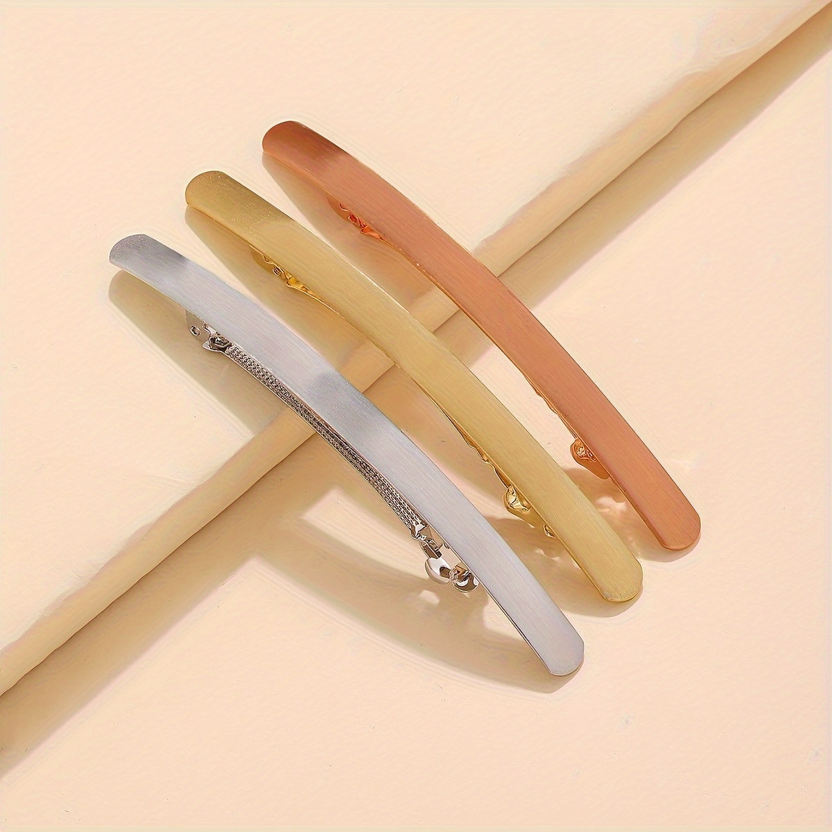 Elegant Simple Style Hair Clip Ponytail Holder Stylish Hair Accessories For Women And Daily Uses
Elegant Simple Style Hair Clip Ponytail Holder Stylish Hair Accessories For Women And Daily Uses