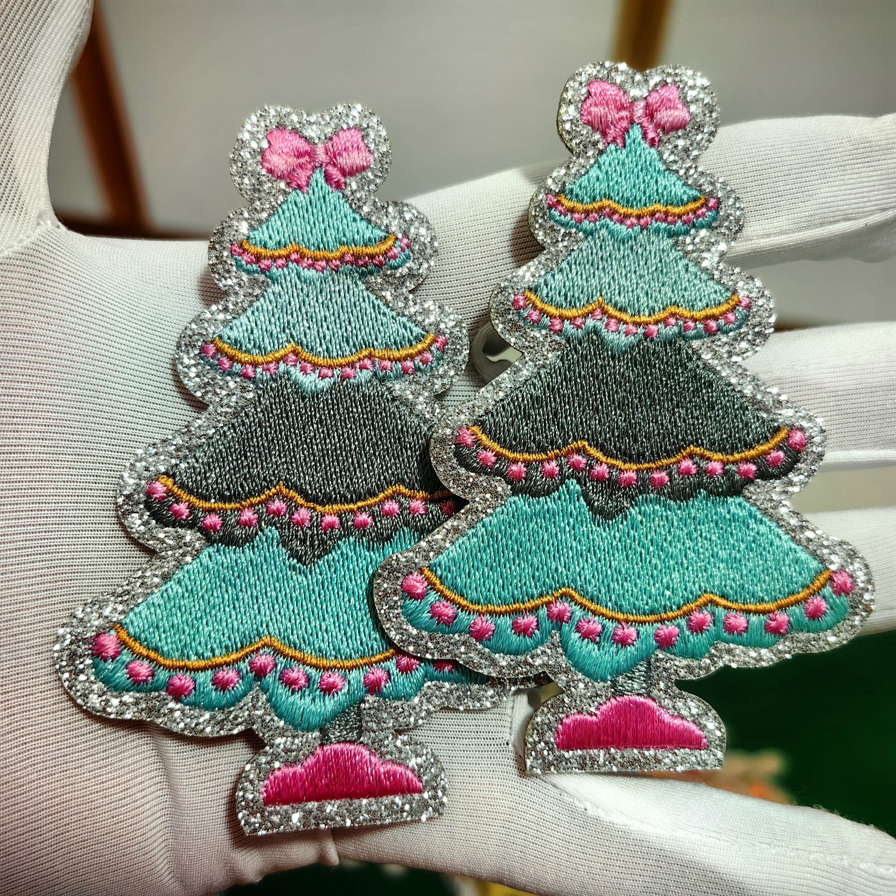 Christmas Embroidered Patches And , Suitable For Clothing, Jackets, , , , , Diy Decorations
Christmas Embroidered Patches And , Suitable For Clothing, Jackets, , , , , Diy Decorations